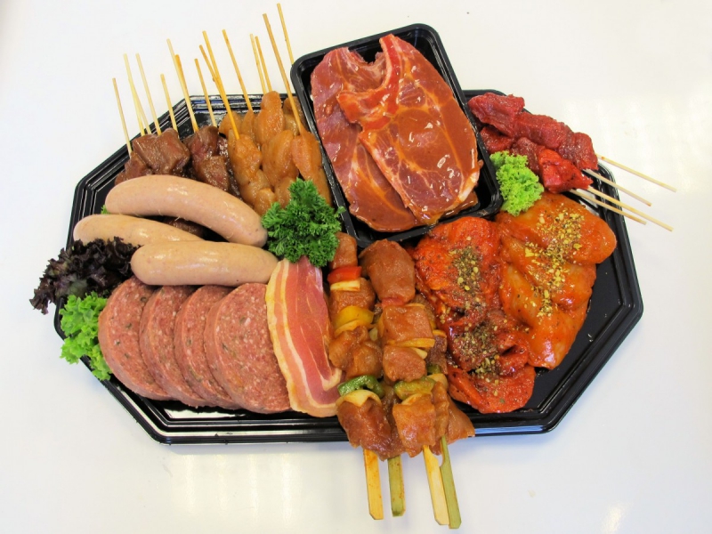 boucherie-SPERACEDES-min_bbq_butcher_shop_supermarket_meal_party-766127